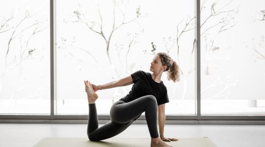 Cours collectif : Yoga Vinyasa à Metz